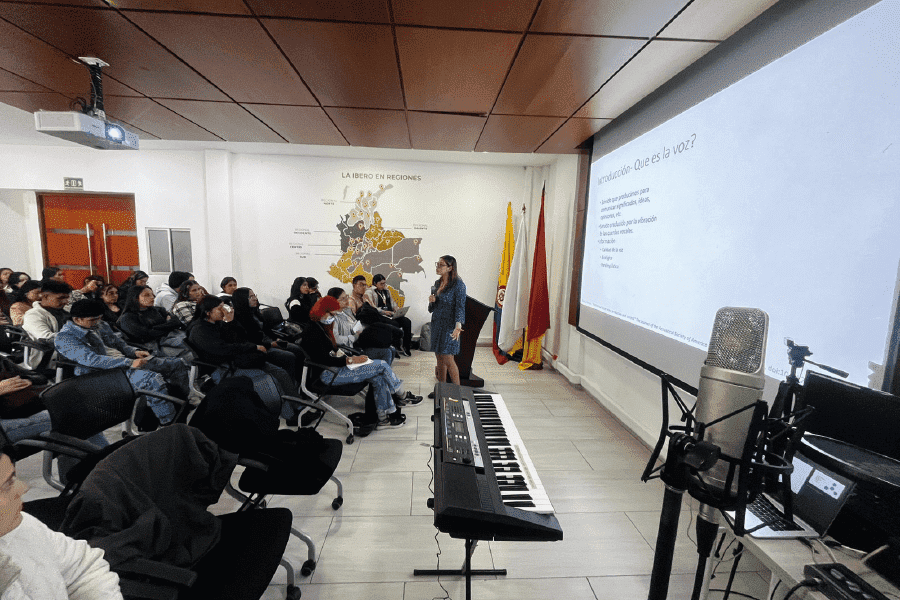 Imagen1_noticia_facultad_de_ciencias_de_la_salud_conmemoro_el_día_mundial_de_la_voz_ibero